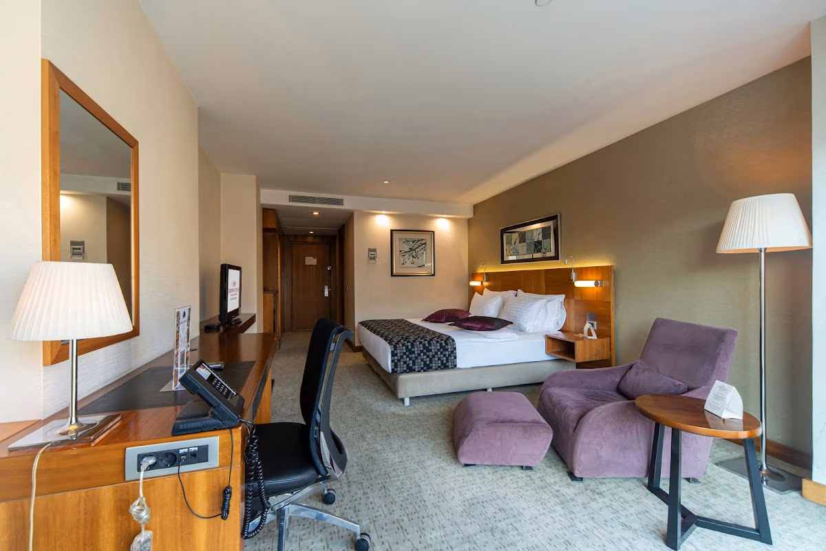 Crowne Plaza Istanbul - Harbiye