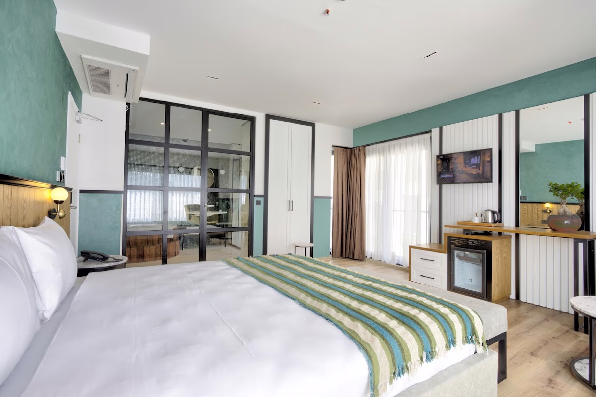 Fragments Hotel