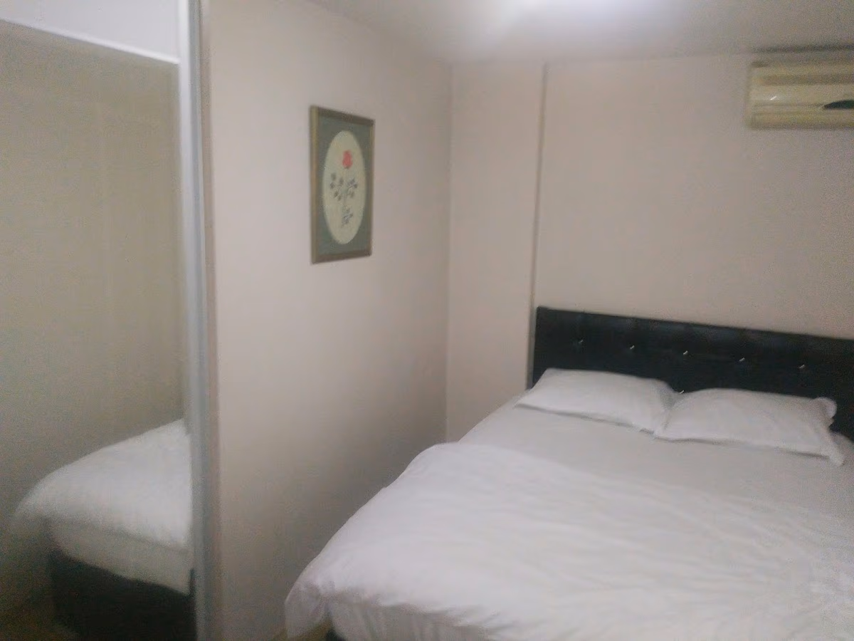 Noi Suites
