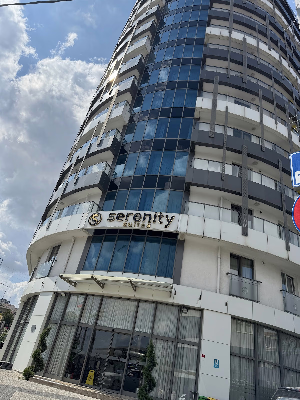 Serenity Suites Airport Hotel - Ιδιωτικός Σοφέρ Serenity Suites Hotel | Elemen Transfer