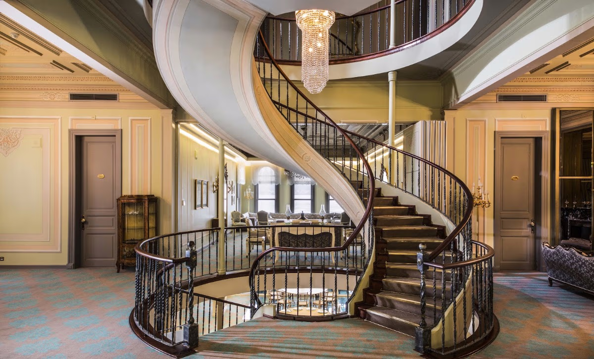 Bosphorus Palace Hotel'den izlenen Boğaz ve karşı yaka manzarası - Elemen Transfer