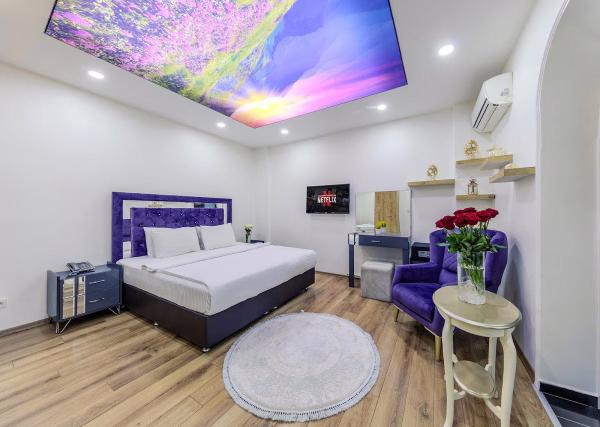 Şişli Form Hotel önündeki karşılama ve araçtan iniş noktası - Elemen Transfer